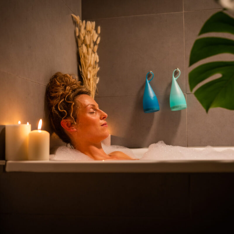 nepenthes-die-nachfullflasche-fur-dein-bad-nachhaltig-mehrweg-badewanne